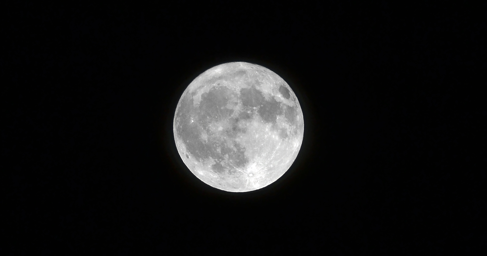 What Is My Moon Sign? (How to Find It + Emotional Meaning)